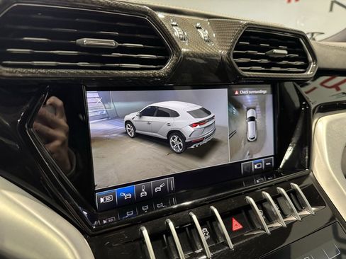 Used 2020 Lamborghini Urus image 30