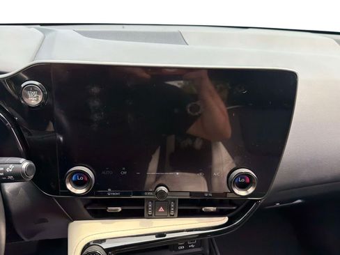 Used 2023 Lexus NX 350 AWD image 21