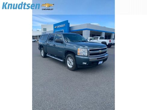 Used 2011 Chevrolet Silverado 1500 LT w/ All-Star Edition AWD/4WD image 1