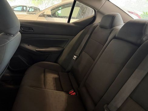 Used 2025 Nissan Altima 2.5 SV FWD image 34