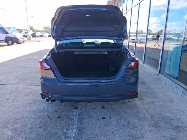 Used 2026 Toyota Camry SE FWD image 7
