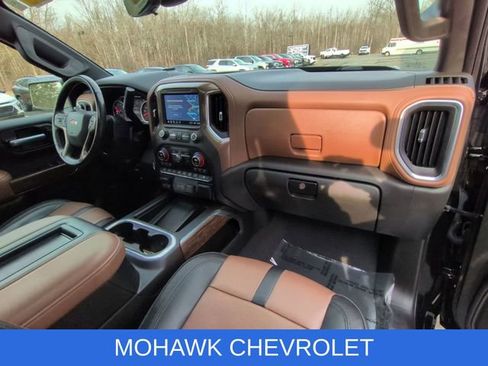 Certified 2021 Chevrolet Silverado 1500 High Country w/ Technology Package image 31