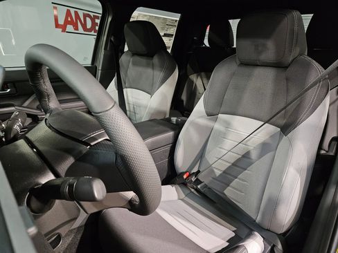 New 2025 Toyota Tacoma TRD Sport image 12