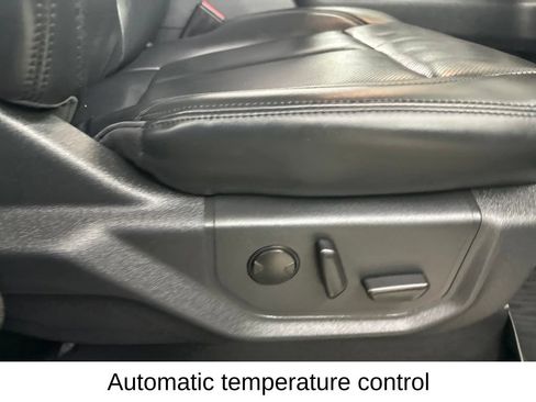Used 2022 Ford Expedition XLT AWD/4WD image 23