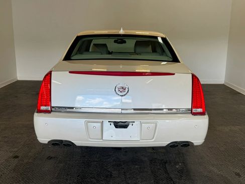 Used 2011 Cadillac DTS Luxury FWD image 5