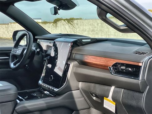 New 2026 GMC Yukon XL Denali w/ Advanced Technology Package image 46