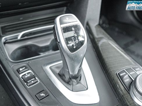 Used 2018 BMW 330i xDrive Sedan AWD/4WD image 19