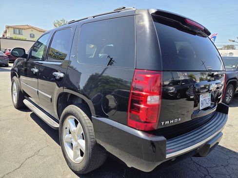 Used 2011 Chevrolet Tahoe LTZ RWD image 21