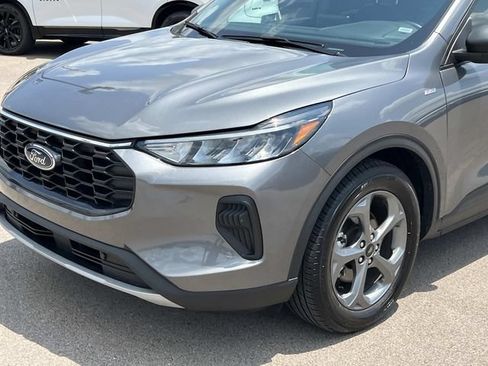 Used 2025 Ford Escape ST-Line FWD image 11