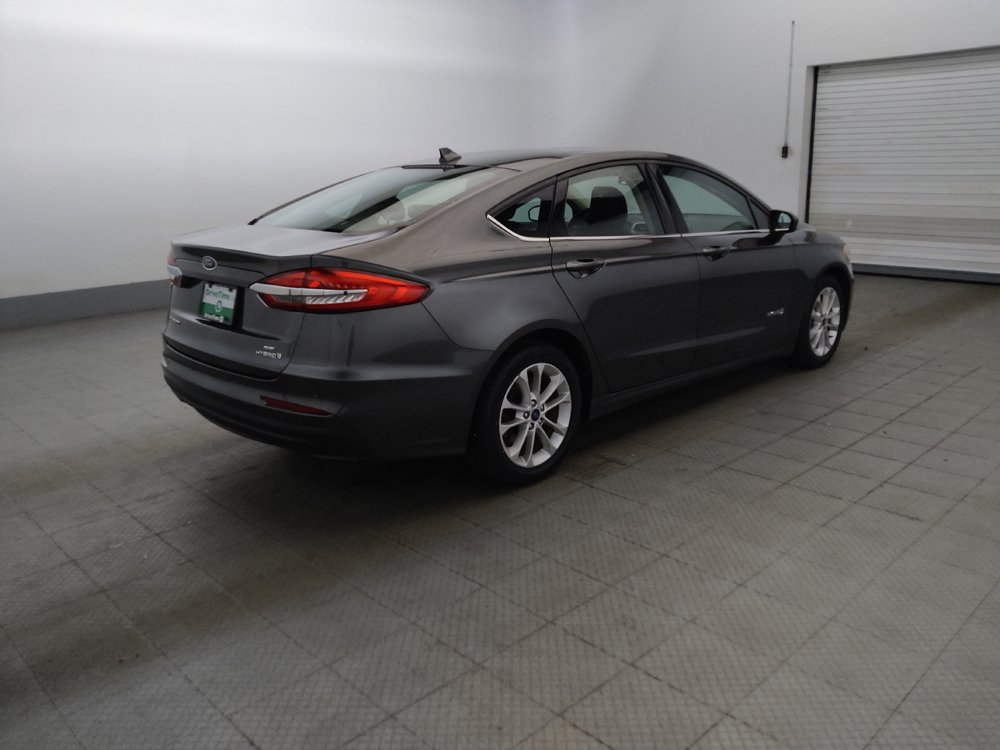 Used 2019 Ford Fusion SE FWD image 10