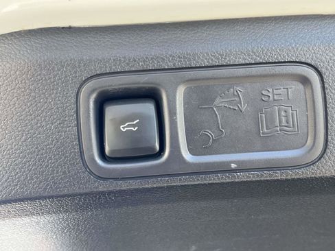 Certified 2024 Ford Expedition Max Limited image 12