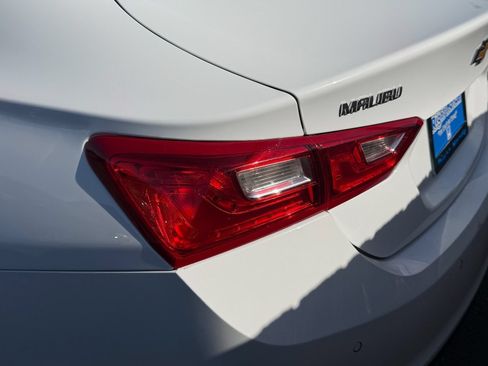 Used 2024 Chevrolet Malibu LT FWD image 9