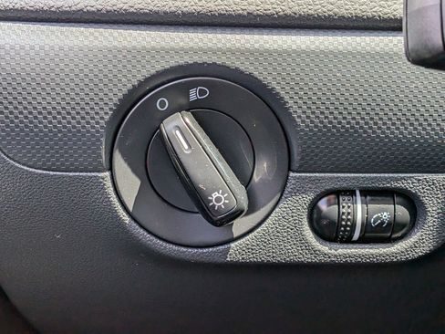 Used 2014 Volkswagen Jetta S FWD image 18