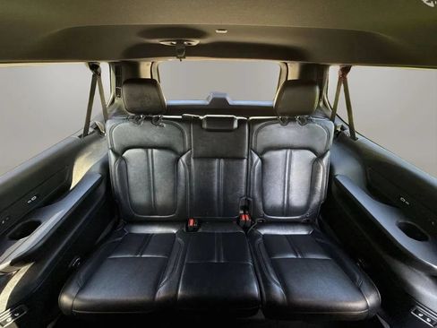 Used 2024 Jeep Wagoneer L Series III w/ Flexible Seating Group AWD/4WD image 23