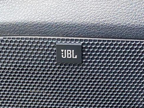 Used 2017 Toyota Tacoma Limited image 24