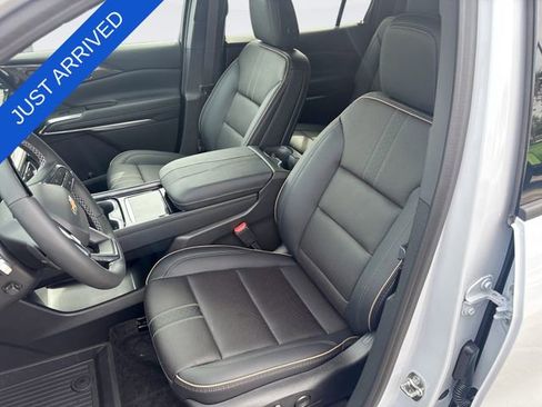 New 2026 Chevrolet Traverse High Country w/ LPO, Floor Liner Package FWD image 11