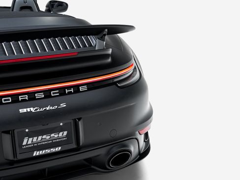Used 2022 Porsche 911 Turbo S AWD/4WD image 29