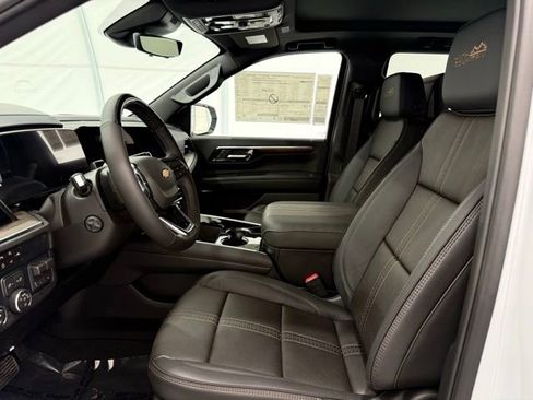 New 2026 Chevrolet Tahoe High Country image 14