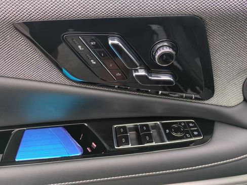 New 2026 Cadillac Optiq Luxury 1 image 11