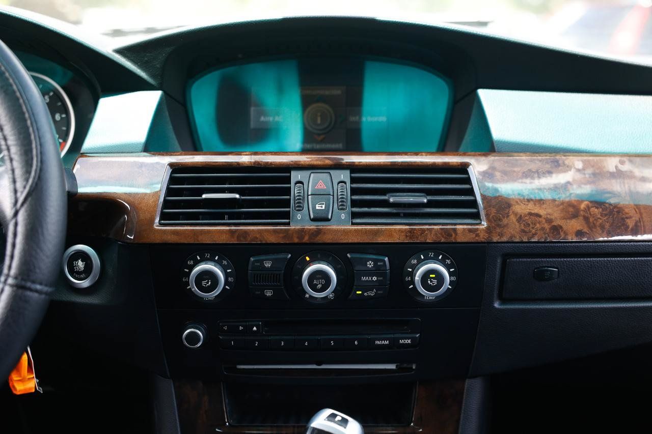 Used 2008 BMW 528i Sedan RWD image 35
