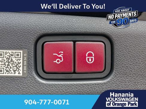 Used 2025 Mercedes-Benz E 350 Sedan image 15