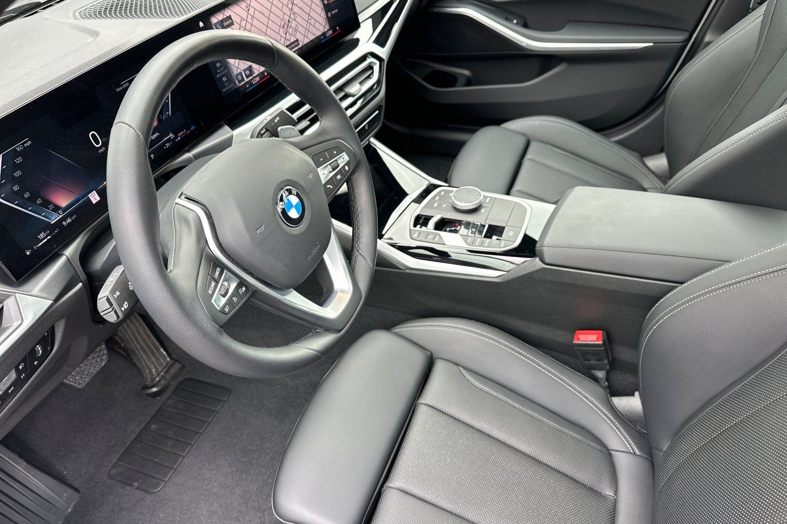 Used 2023 BMW 330i Sedan w/ Driving Assistance Package RWD image 9