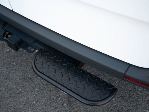 Used 2024 Mercedes-Benz Sprinter 144 Cargo image 35