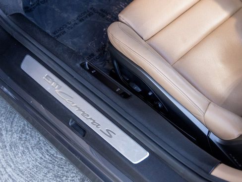 Used 2020 Porsche 911 Carrera S image 32