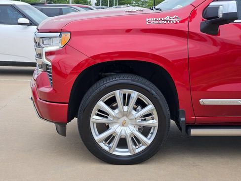 Used 2023 Chevrolet Silverado 1500 High Country w/ High Country Premium Package AWD/4WD image 14
