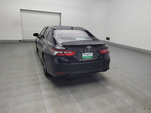 Used 2021 Toyota Camry SE image 5