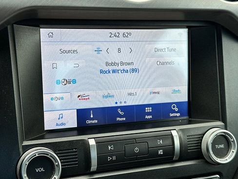 Used 2020 Ford Mustang Premium image 23