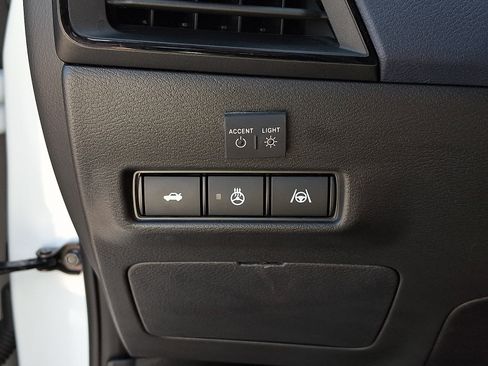 Used 2026 Nissan Sentra SL w/ Floor Mat Package FWD image 24