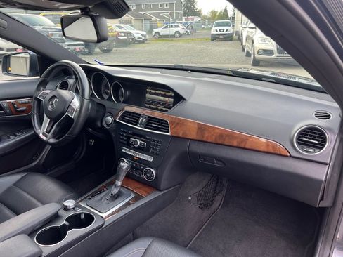 Used 2015 Mercedes-Benz C 250 Coupe image 16