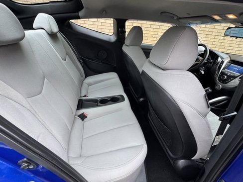Used 2012 Hyundai Veloster image 15