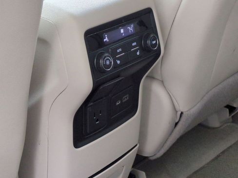 Used 2021 GMC Acadia Denali w/ Denali Technology Package image 31