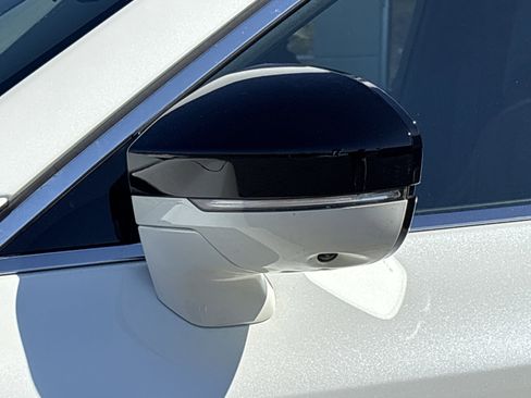 Used 2023 INFINITI QX60 Sensory w/ Vision Package image 14