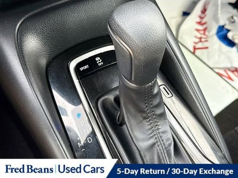 Used 2022 Toyota Corolla SE w/ SE Premium Package image 18