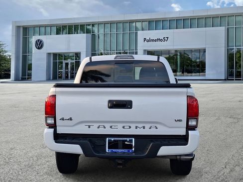 Used 2023 Toyota Tacoma SR5 AWD/4WD image 5