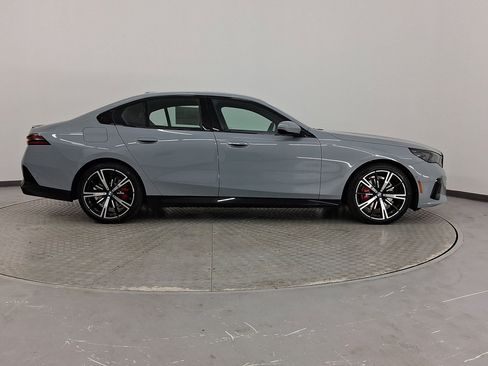 New 2026 BMW 530i w/ M Sport Package image 8