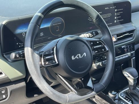 Certified 2024 Kia Seltos SX w/ SX Sunroof Package AWD/4WD image 23