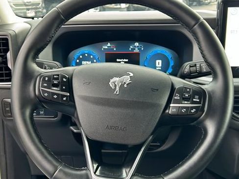 Used 2025 Ford Bronco Sport Badlands image 19