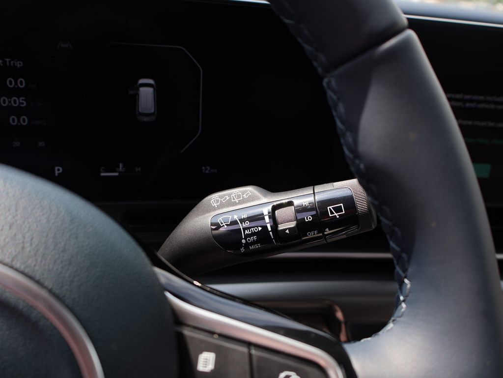 New 2026 Kia Carnival SX w/ SX Dark Edition Package FWD image 29
