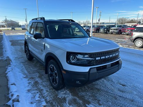 New 2025 Ford Bronco Sport Outer Banks w/ Outer Banks Tech Package+ image 2