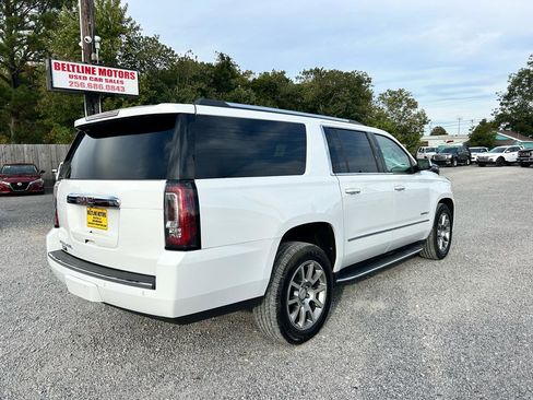 Used 2019 GMC Yukon XL Denali RWD image 2
