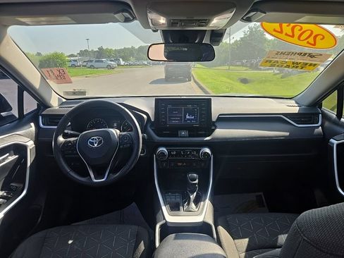 Used 2022 Toyota RAV4 XLE w/ Convenience Package AWD/4WD image 5