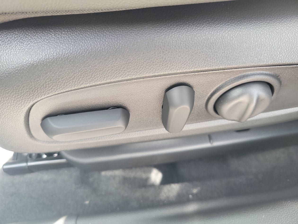 New 2026 Buick Envista Sport Touring w/ Convenience I Package FWD image 18