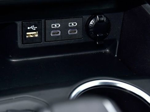 Certified 2024 Toyota Highlander LE image 26