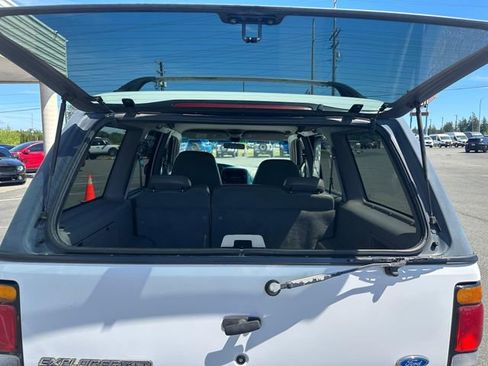 Used 1997 Ford Explorer XLT AWD/4WD image 24