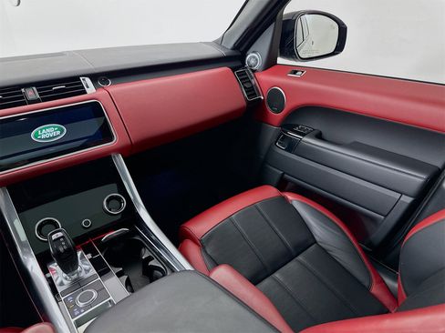 Used 2019 Land Rover Range Rover Sport HSE Dynamic image 26