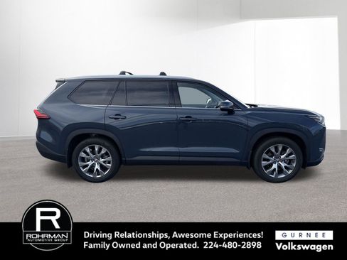 Used 2024 Toyota Grand Highlander AWD Hybrid image 11